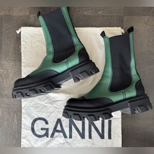 Ganni leather Chelsea boots - size 41
